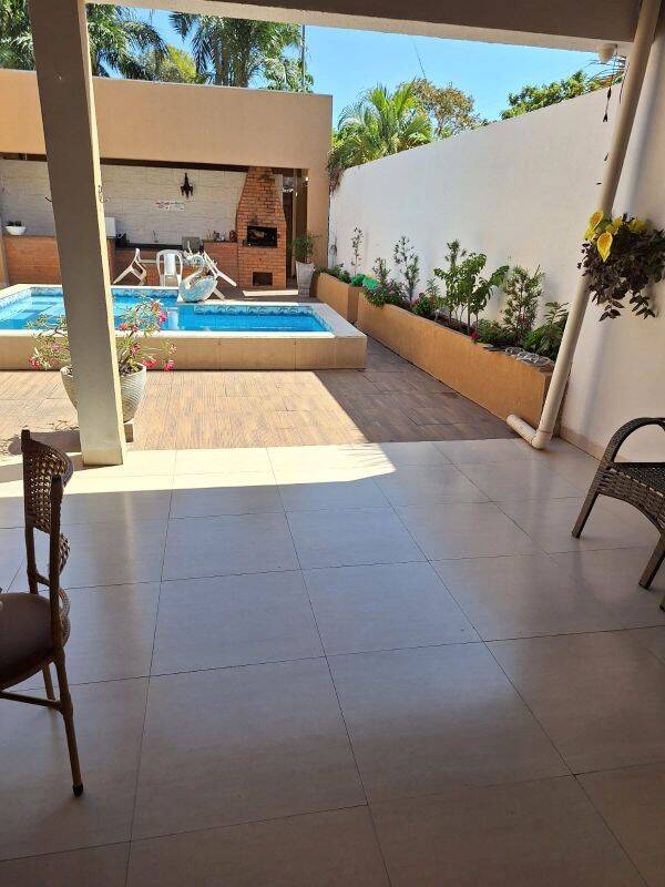 Casa, 2 quartos, 150 m² - Foto 1