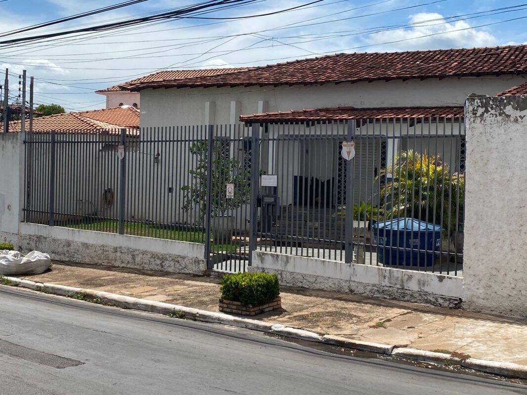 Casa, 6 quartos, 571 m² - Foto 2